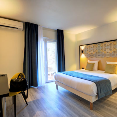 chambre hotel à lit double